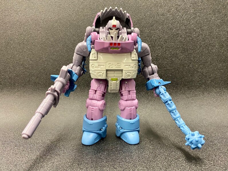 Takara Transformers Studio Series 86 Gnaw  (1 of 2)